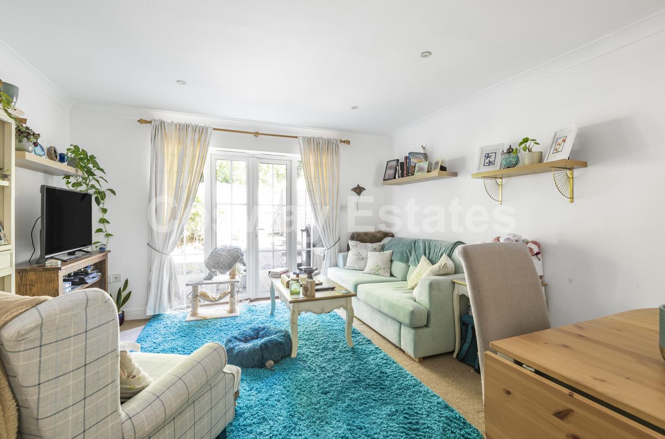 Tiverton Way, Mill Hill